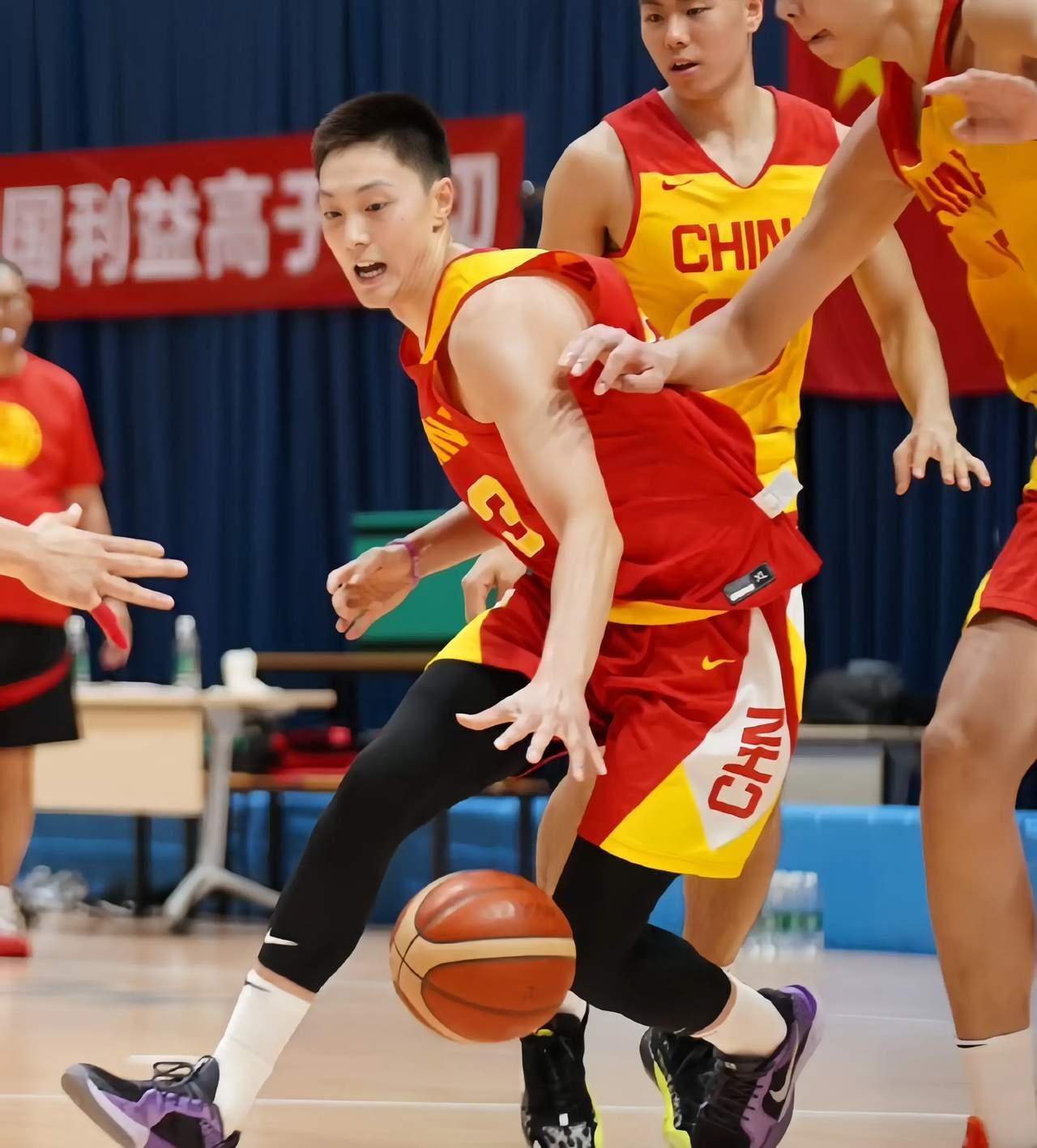 包含赛后体能课后,深圳男篮止住颓势备战NBA常规赛,气氛紧张,团队化学反应显著的词条 包含赛后体能课后,深圳男篮止住颓势备战NBA常规赛,气氛紧张,团队化学反应显著的词条