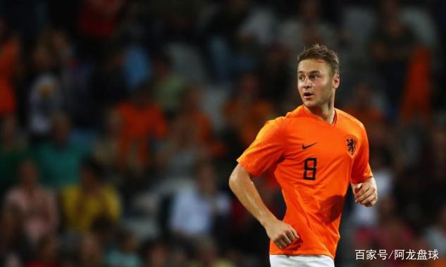 包含今晨体能课后，亚特兰大复出首秀备战荷甲，信心回归，心理建设被强调的词条