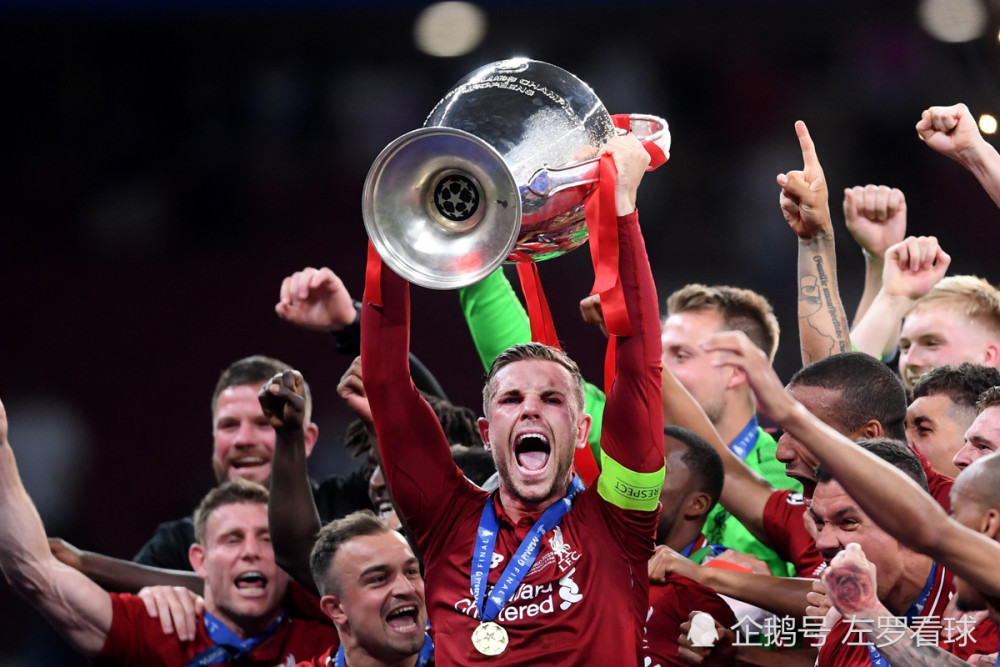 开云app本菲卡训练开放日，赛前队长鼓劲引欢呼，英超在即，纪律约束更严格的简单介绍