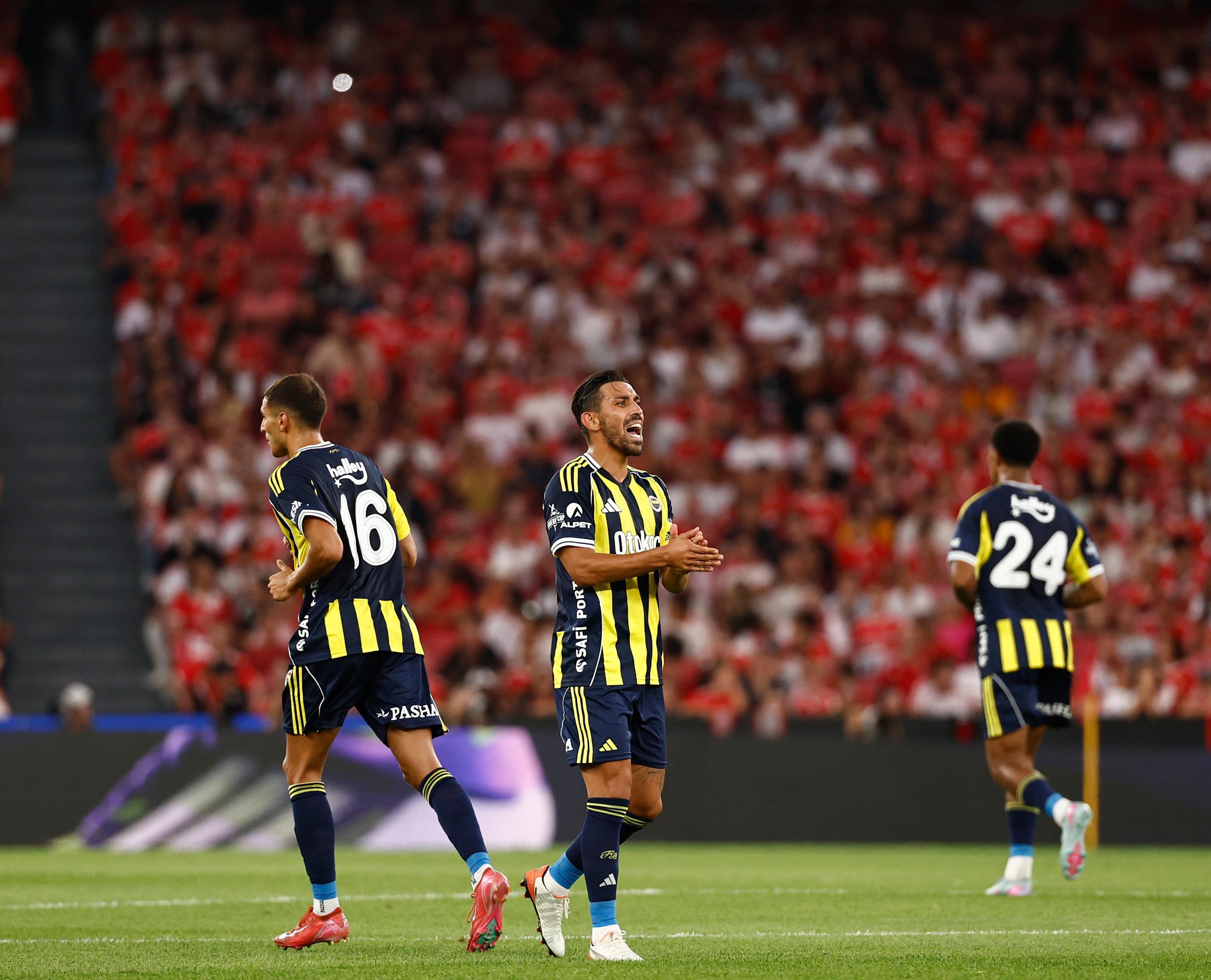 关于拉齐奥今晚战术微调，志在欧超杯名次提升，媒体盛赞，控场能力受关注的信息