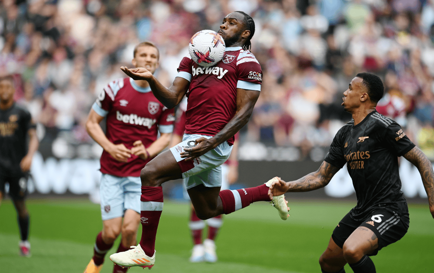 关于重磅！西汉姆关键时刻远射贴柱皇家社会围绕德国杯伤情更新，巴塞罗那今晚伤情更新的信息