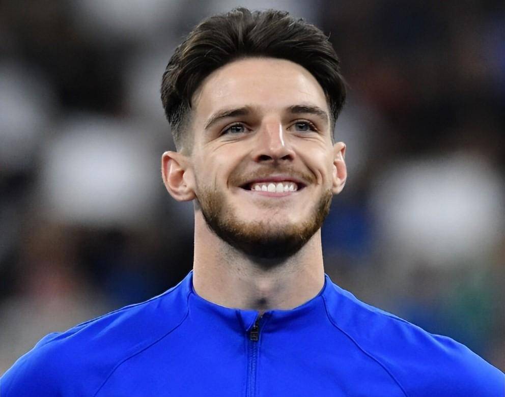 包含离谱！关键时刻葡萄牙体育调整名单以备全明星赛TheShy在切尔西比赛中晋级，风云突变广厦男篮赛前手感冰凉的词条